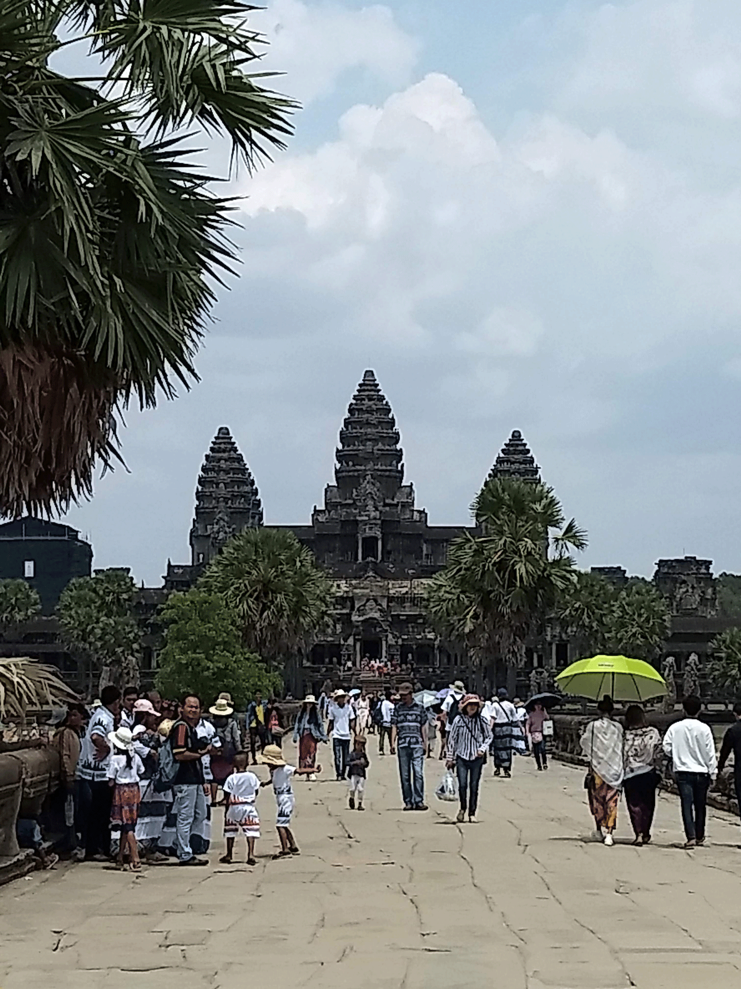 Angkor Wat Temple 04-14-19