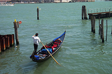Venice Gondola Captain - Awesome Entertainment Travel Blog